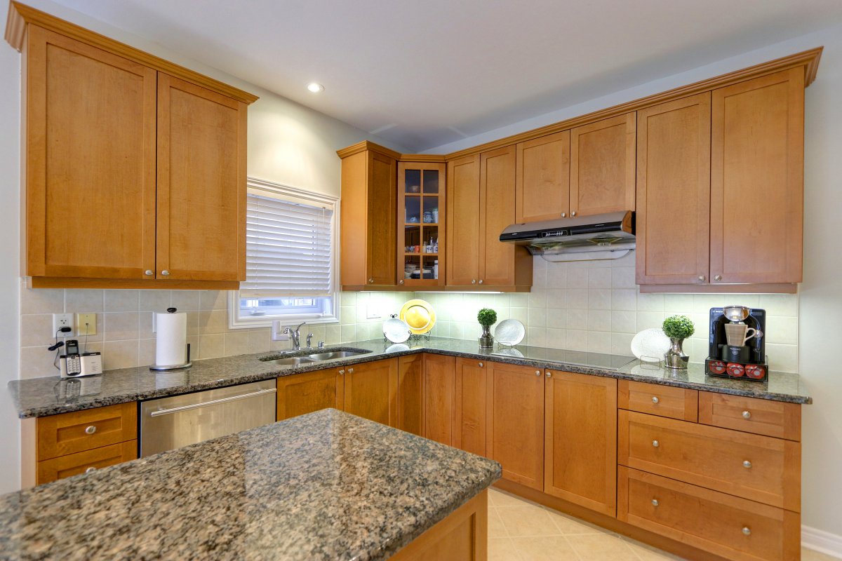 staged kitchen